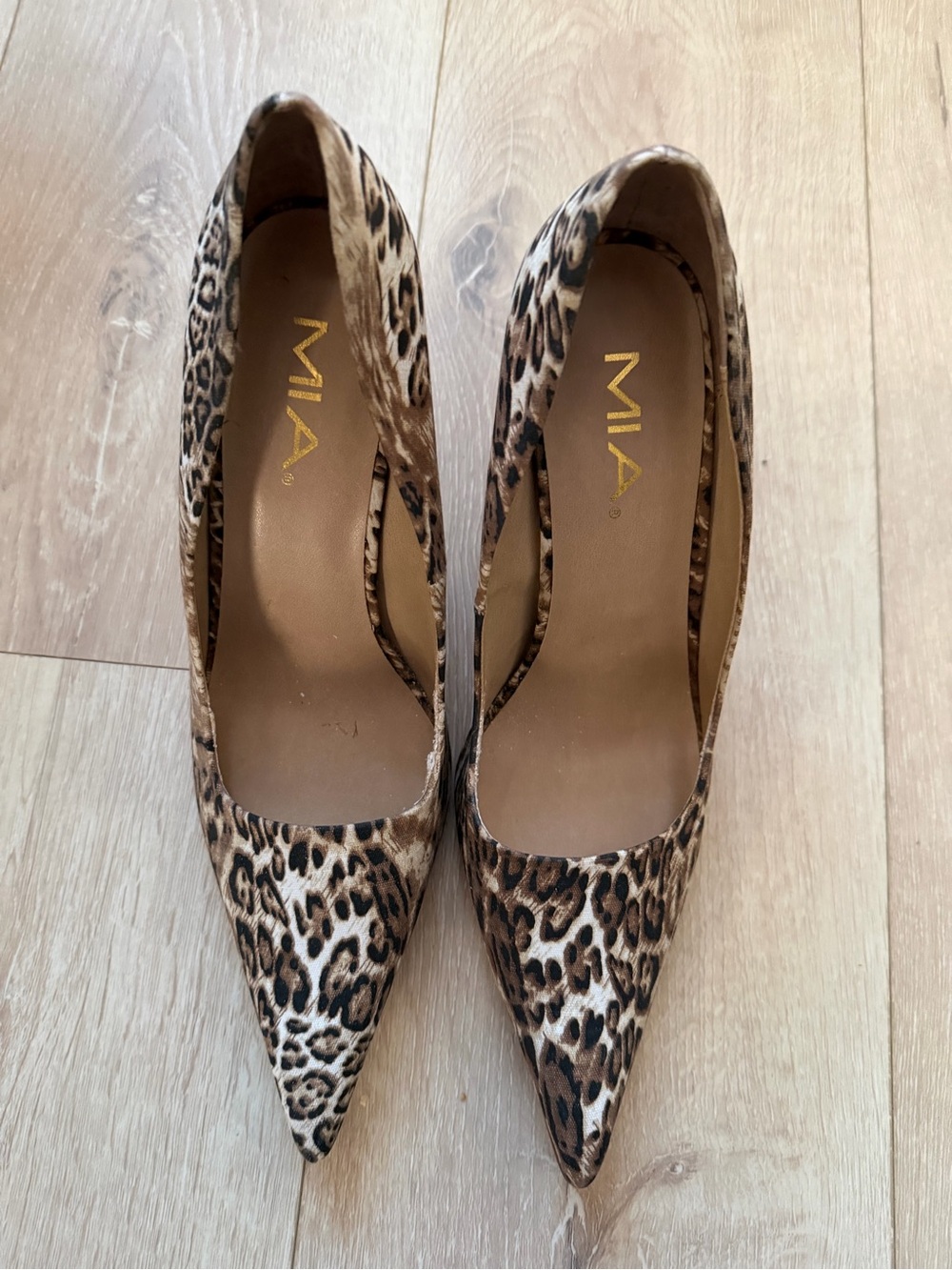 MIA Leopard Print Pointed Toe Pumps size 11